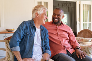 2 male friends catching up