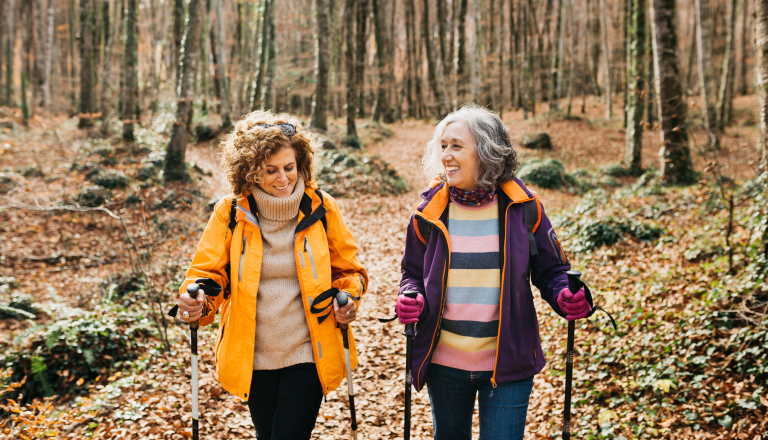 2 women hikers